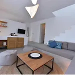 Vila Mykonos Point Luxury Villas *