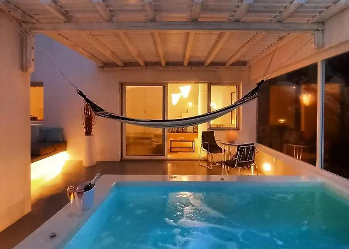 Mykonos Point Luxury Villas فيلة *